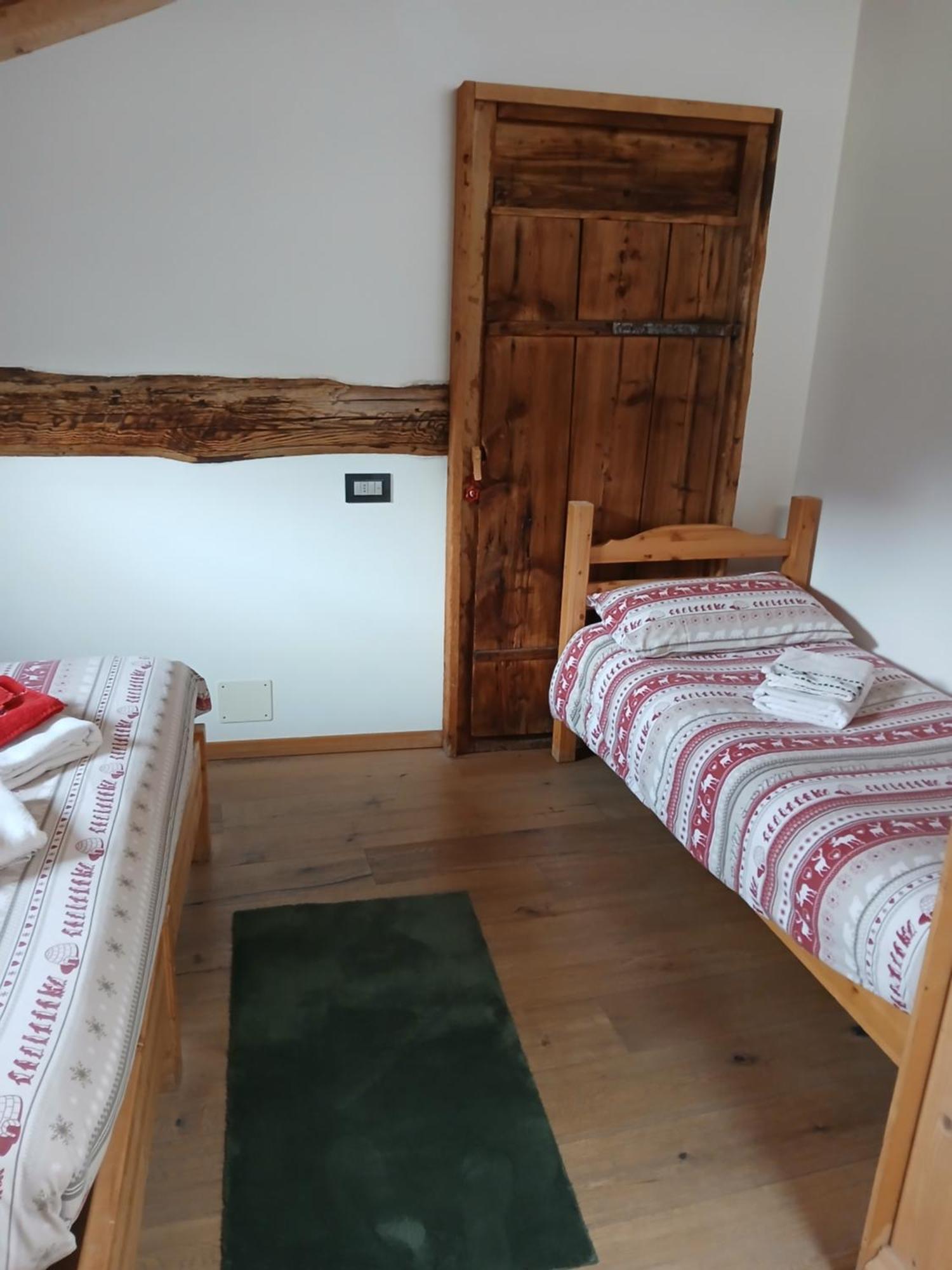 Beb La Stube Dei Partel Panzió Ziano di Fiemme Kültér fotó
