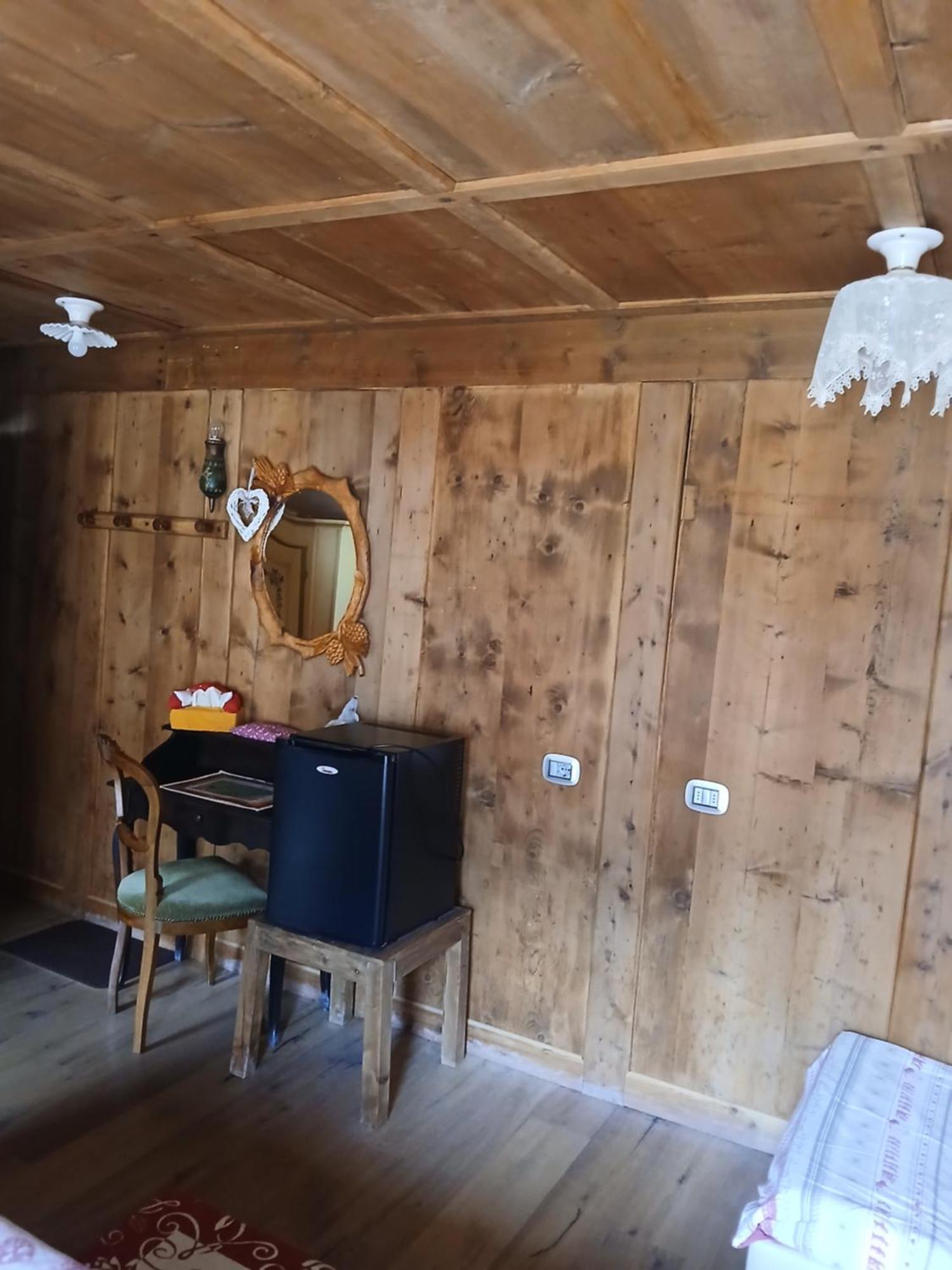 Beb La Stube Dei Partel Panzió Ziano di Fiemme Kültér fotó
