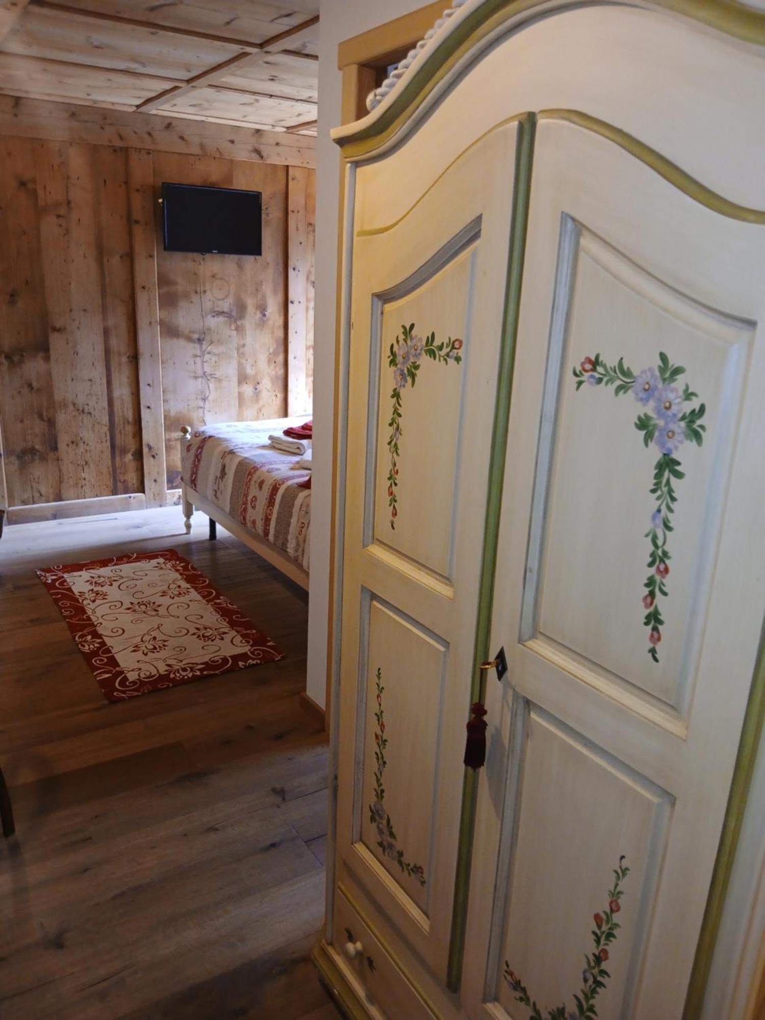 Beb La Stube Dei Partel Panzió Ziano di Fiemme Kültér fotó