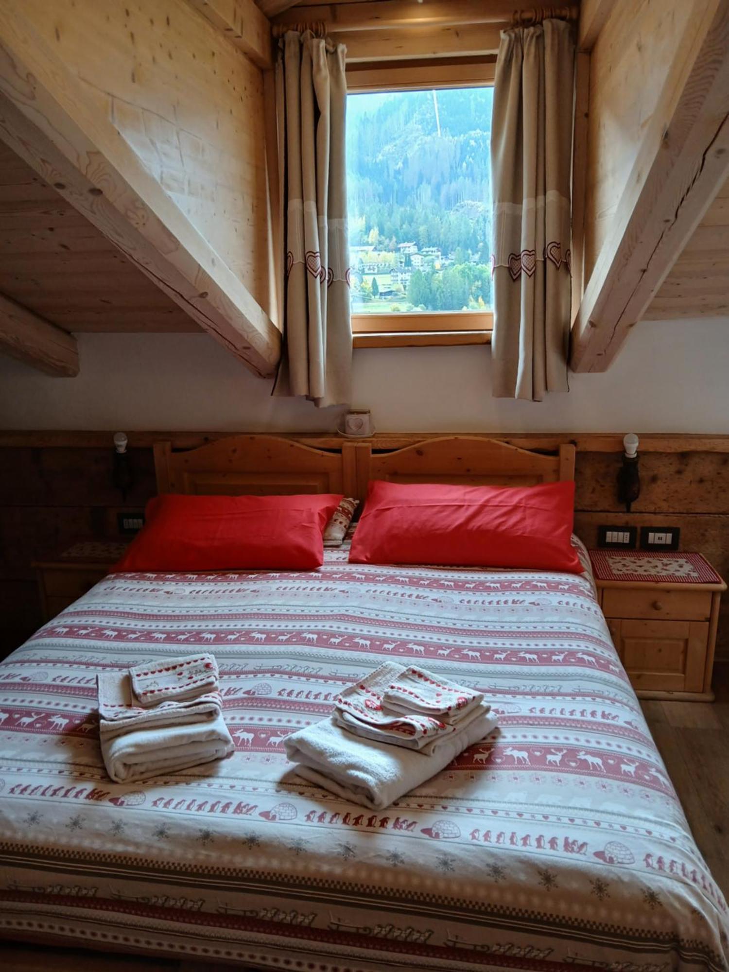 Beb La Stube Dei Partel Panzió Ziano di Fiemme Szoba fotó
