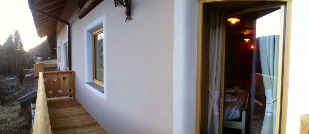 Beb La Stube Dei Partel Panzió Ziano di Fiemme Kültér fotó