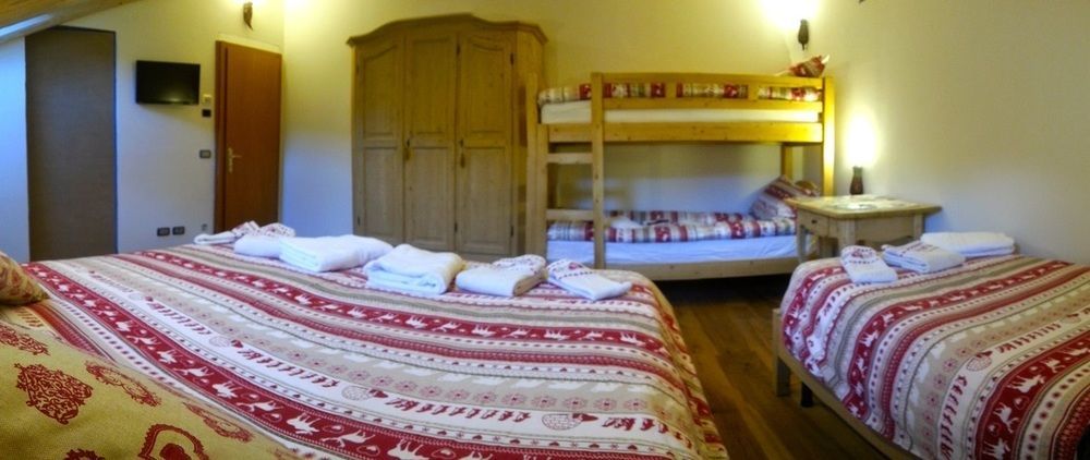 Beb La Stube Dei Partel Panzió Ziano di Fiemme Kültér fotó